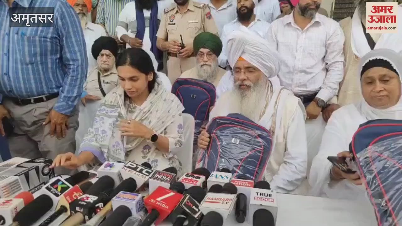 Mata Kola Ji Welfare Centre in Amritsar distributed livestock to flood-affected people.