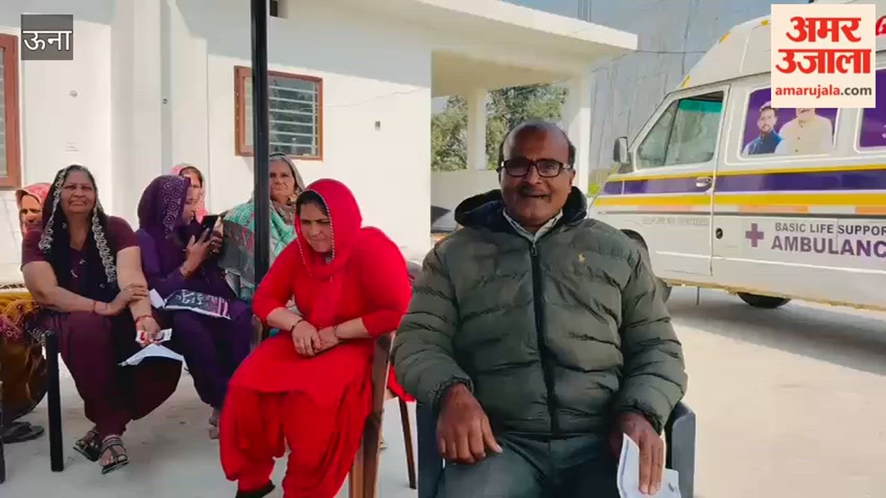 Una Ashwani Kumar who reached the health camp organized in Lower Pandoga, praised the MP mobile health service