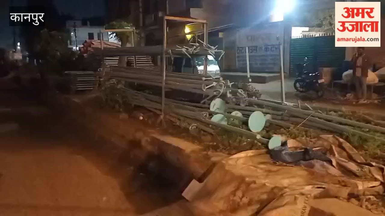 Kanpur: Lodheshwar Temple Road green belt turned into a tent warehouse