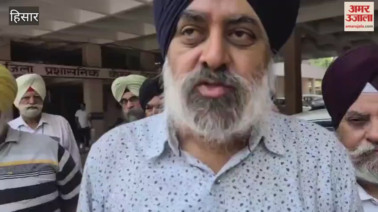 People of Sikh community met Deputy Commissioner and Superintendent of Police in Hisar