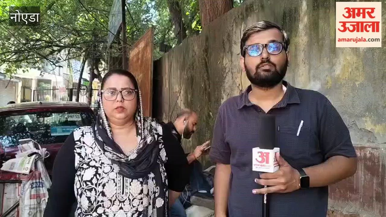 Locals anger erupts after building collapses in Satya Niketan