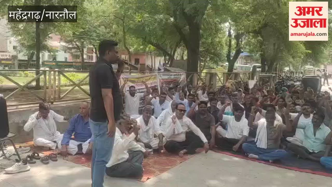 Narnaul Municipal Commissioner issues final warning to employees; notices served to all; preparations underway to suspend five employees.
