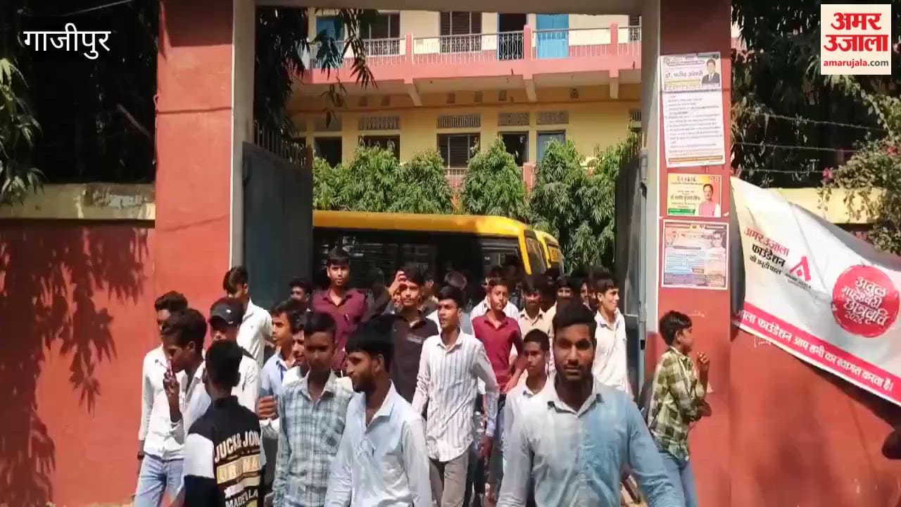 Out of 927 students 478 appeared exam while 449 remained absent