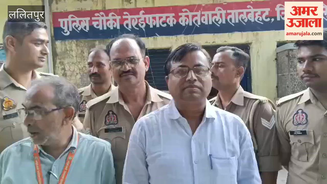 12 quintals of suspicious mawa, milk cake, and barfi seized from a bus arriving from Jhansi