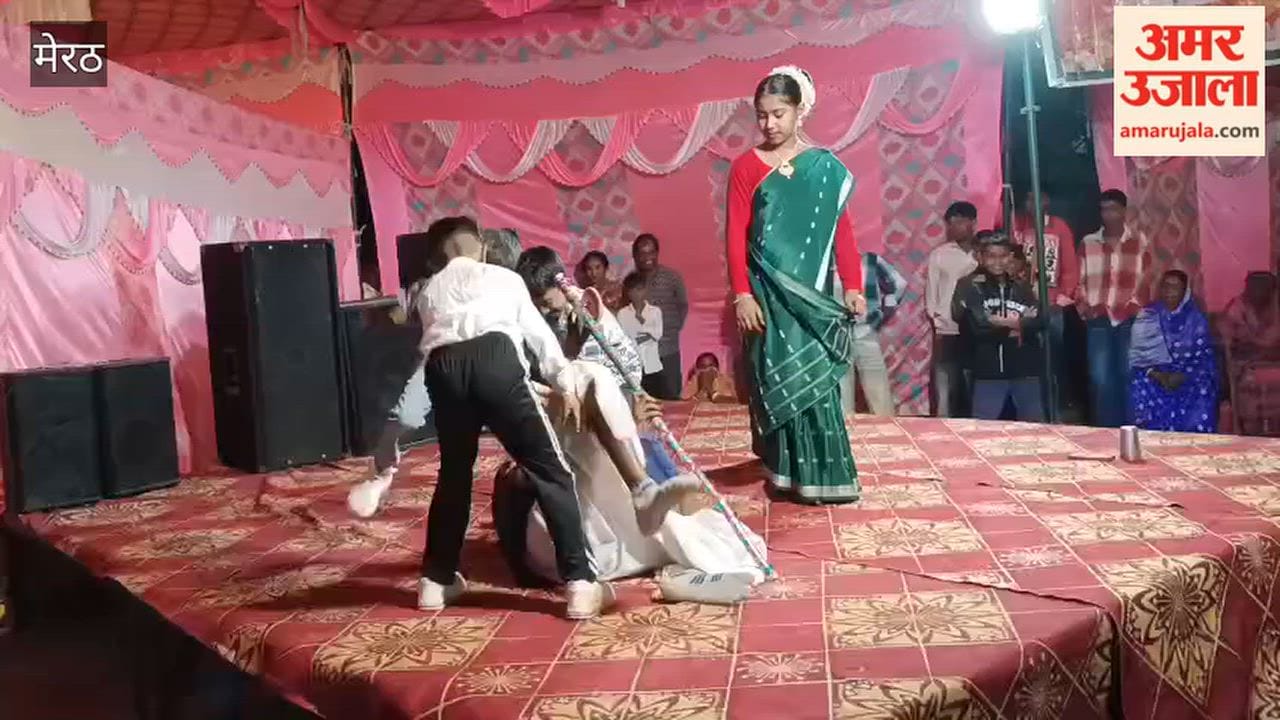 Hastinapur: Devotees gathered to worship Goddess Durga, children gave cultural presentations.