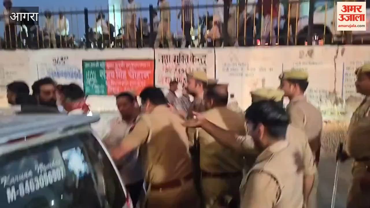 SP Workers Stage Protest in Agra Over Alleged Irregularities in MLC Vote Counting