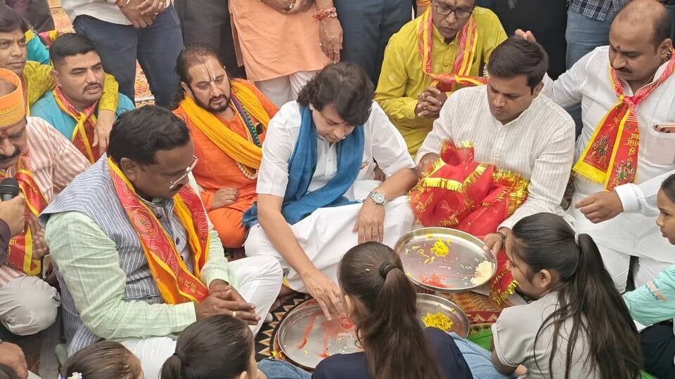 हजारो कन्याओ का पूजन कर बनाया रिकॉर्ड