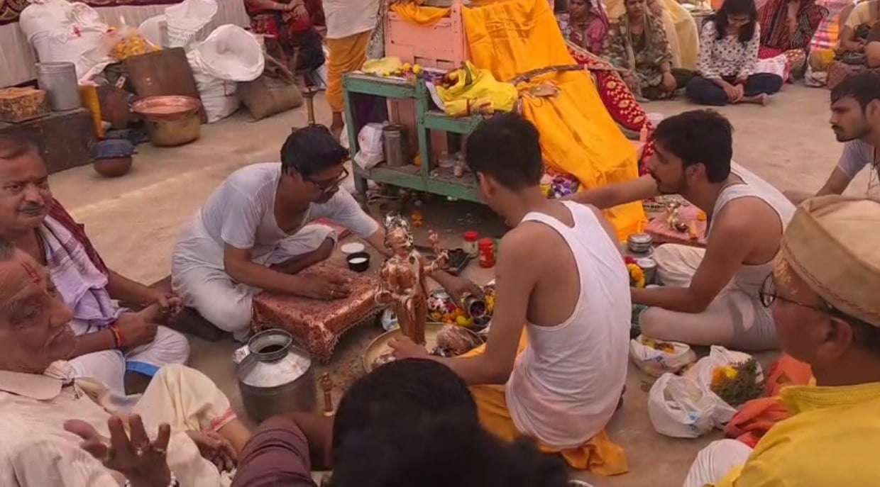 . बुरहानपुर में बड़े बालाजी महाराज और ताप्ती मैया का अनूठा मिलन, सतीयारा घाट पर उमड़ा श्रद्धा क