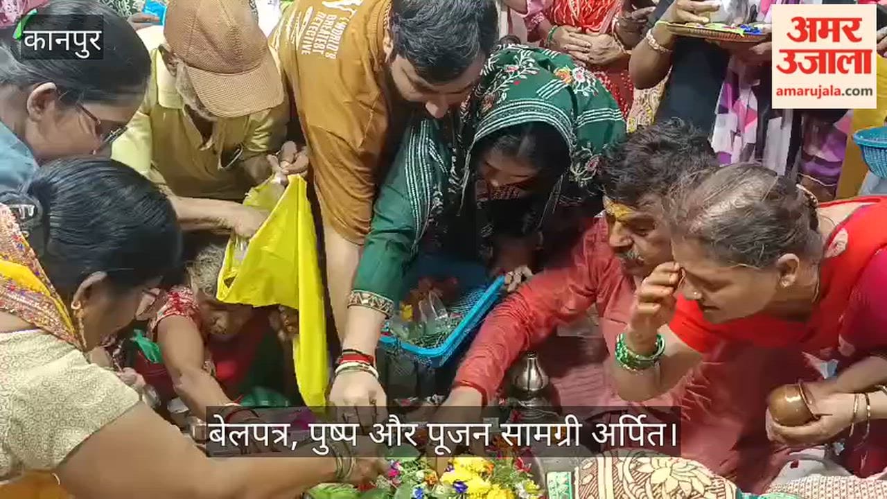 Devotees Throng Jageshwar Temple in Nawabganj on Last Monday of Sawan