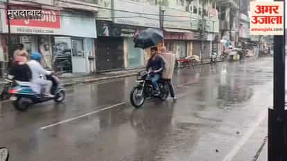 Heavy rain causes waterlogging in the city; traffic on roads comes to a halt