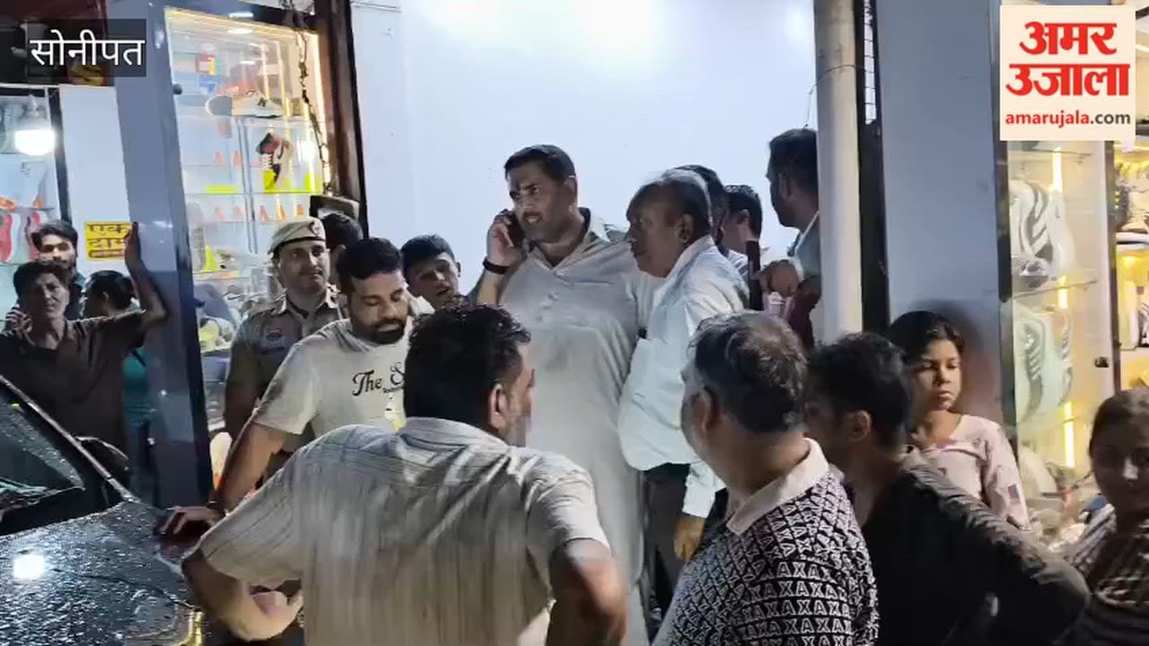 Shopkeepers in Sonipat upset over removal of stalls; MLA reviews traffic arrangements.