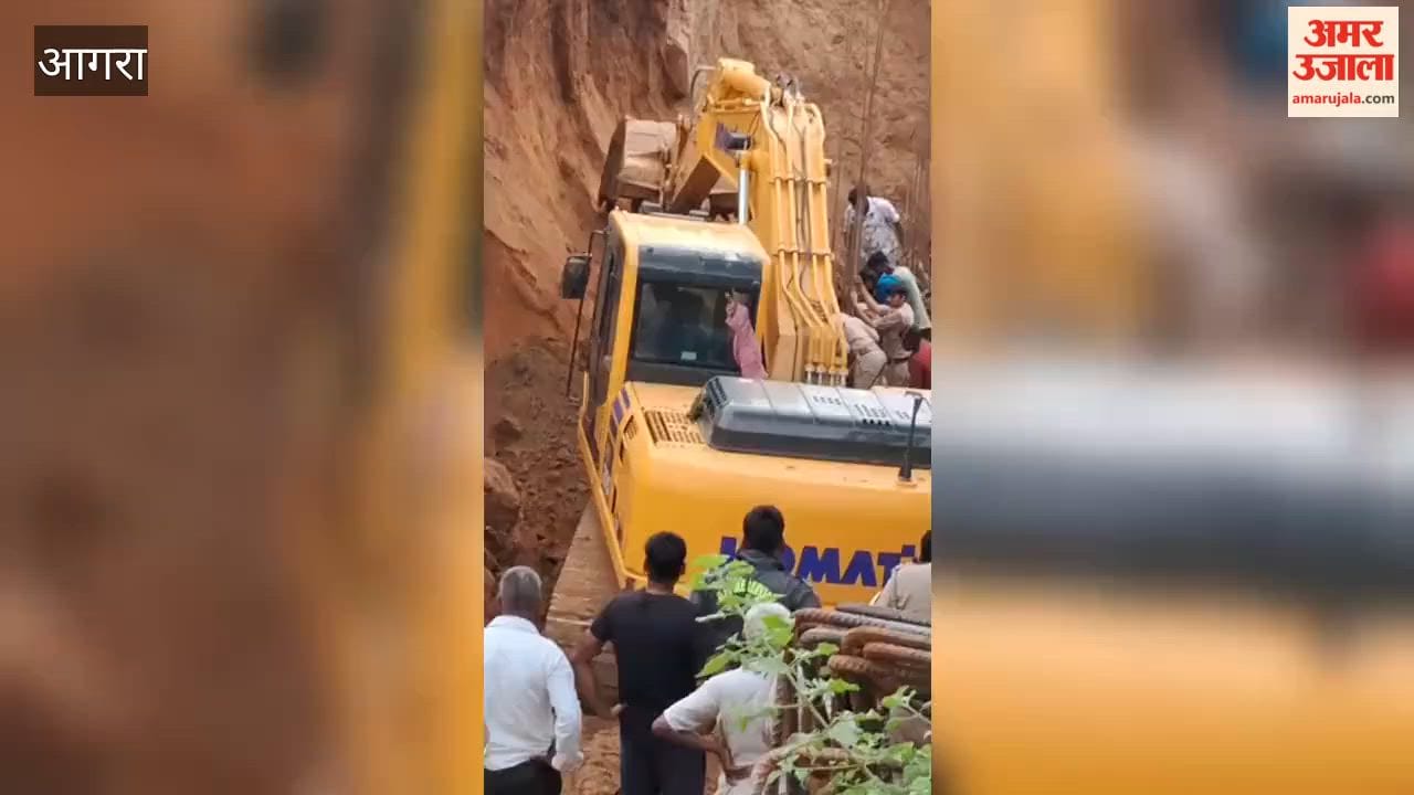 Tragic accident in Agra: Three laborers buried under a mound of earth during drain construction; two dead.