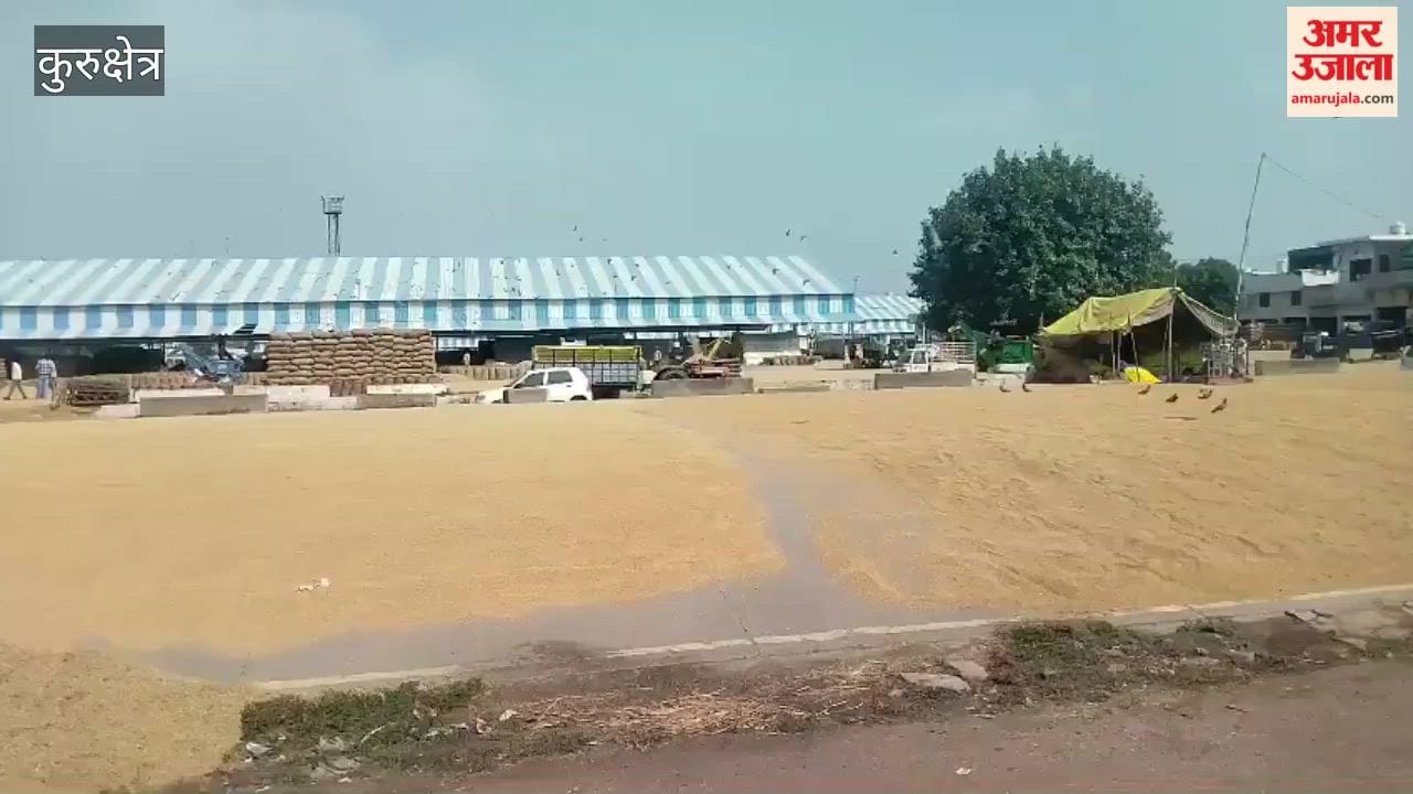 Standoff between government and farmers over paddy procurement; farmers block highway; awaiting start of procurement since October 1.