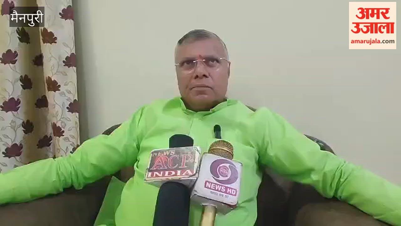 Minister Dharamveer Prajapati took aim at Samajwadi Party