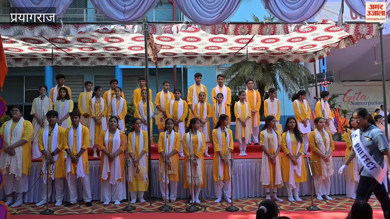 Prayagraj: Students adamant on ending protest only after receiving a written order; consensus reached on three demands.