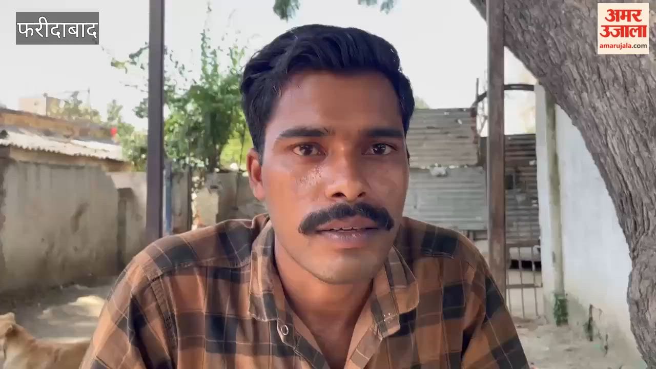 Passenger's mobile phone stolen at Faridabad station