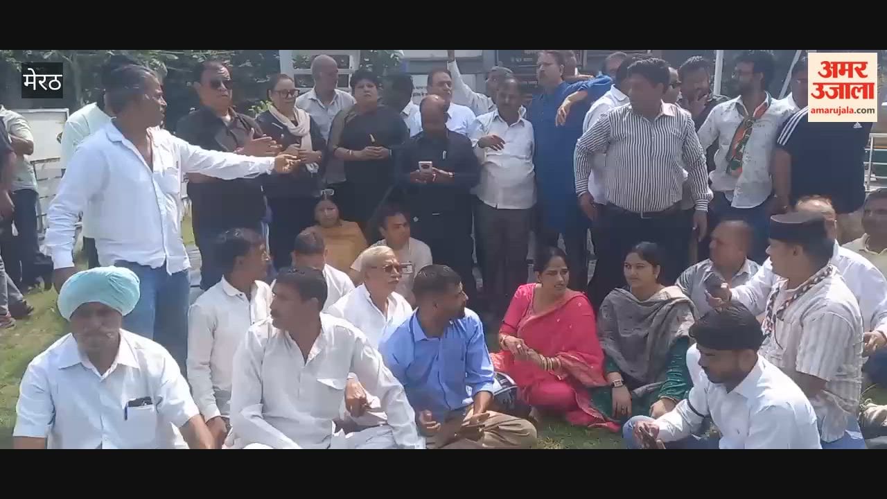 Congress Protests in Meerut, Demands Removal of Gyanesh Kumar; Opposes Jantar Mantar Incident