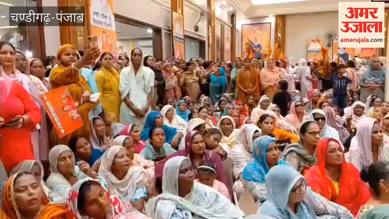 Harsimrat Kaur Badal cornered the government over the issues of drugs and law and order in Zira.
