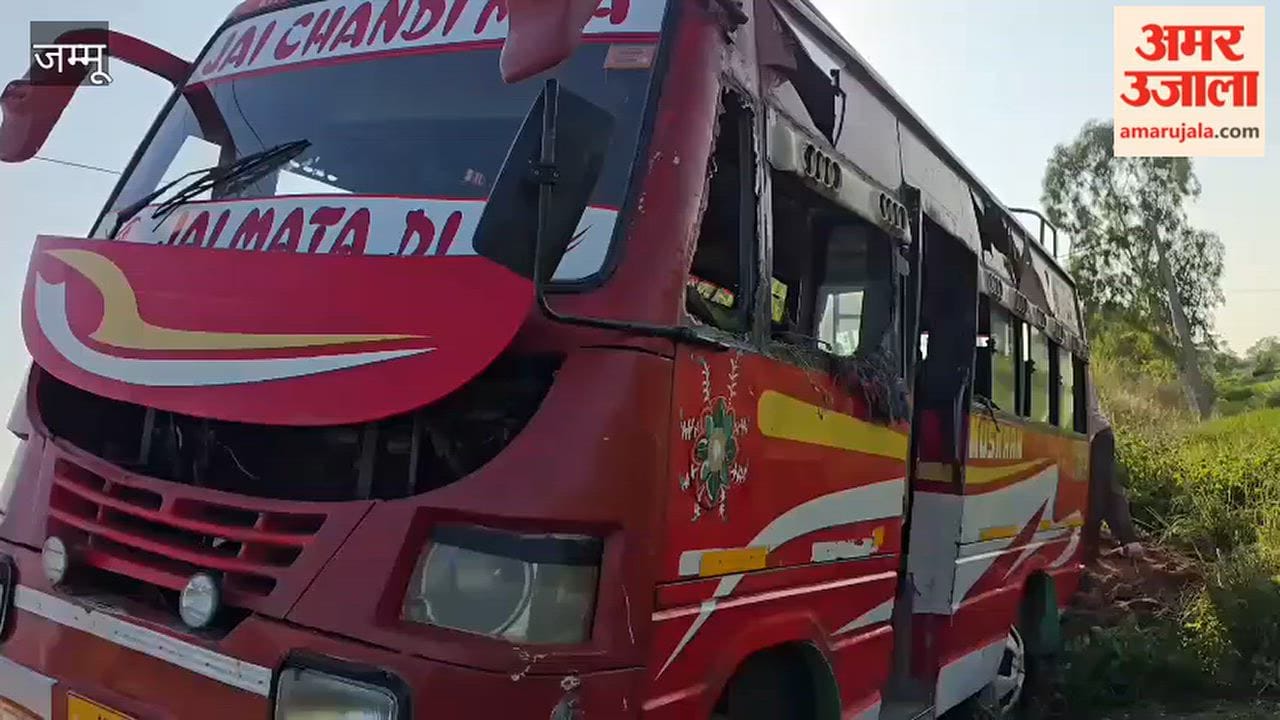 Mini-bus overturns in Samba's Chaladian