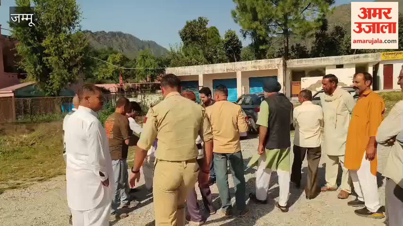 INDIA alliance holds protest in Pauni