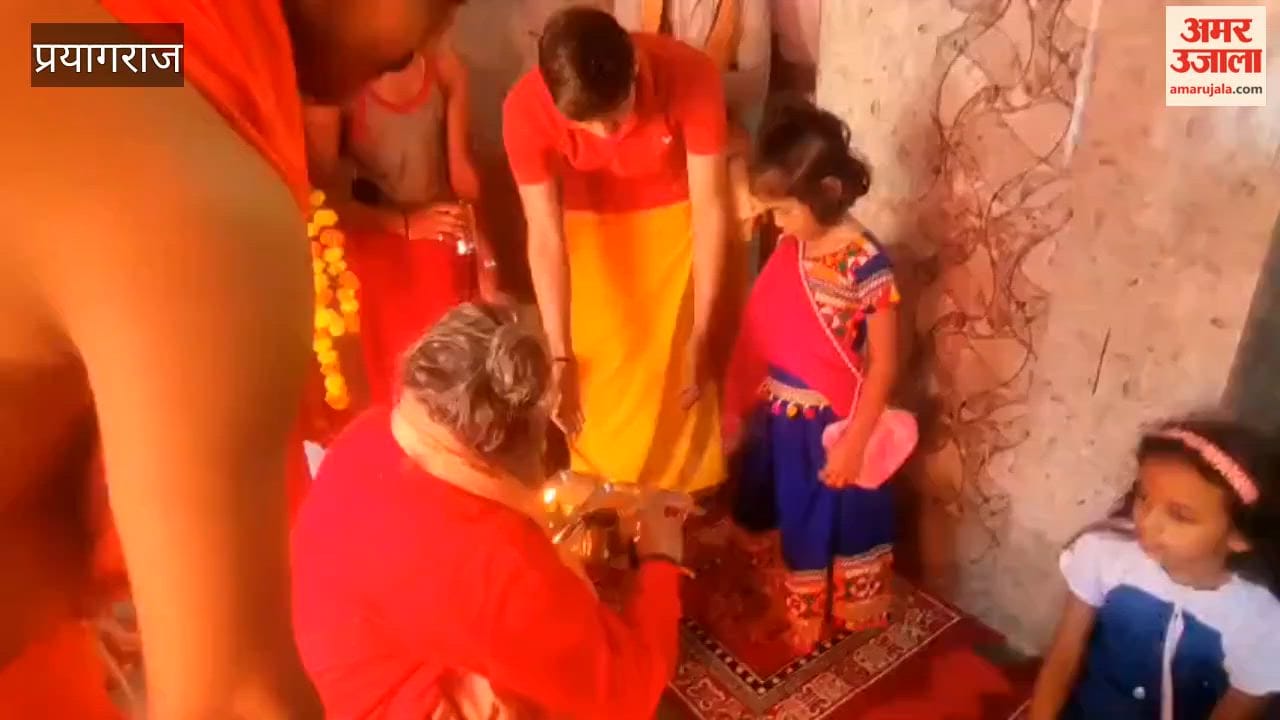 On Mahanavami, young girls were worshipped as manifestations of the Goddess.
