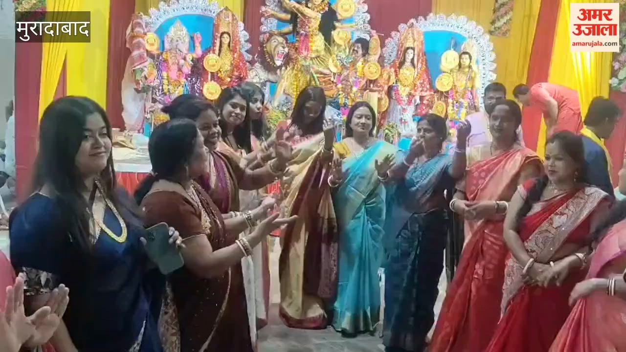 Devotees thronged to Durga Puja, offered prayers and worship