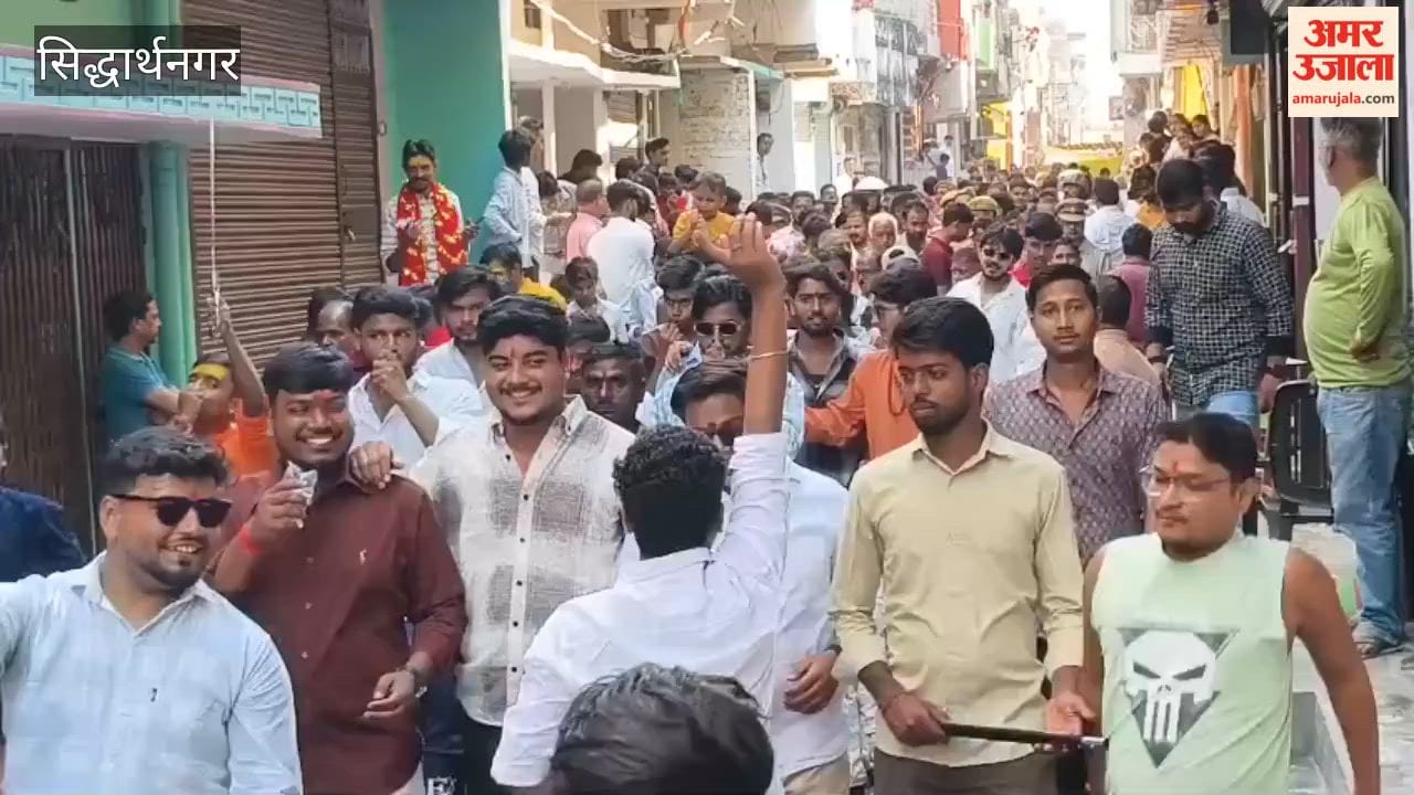Huge Crowd Joins Vijayadashami Procession After Shastra Puja in Shohratgarh