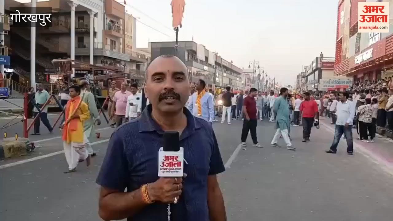 CM Yogi Adityanath Leads Vijayadashami Procession to Mansarovar Ramlila Ground
