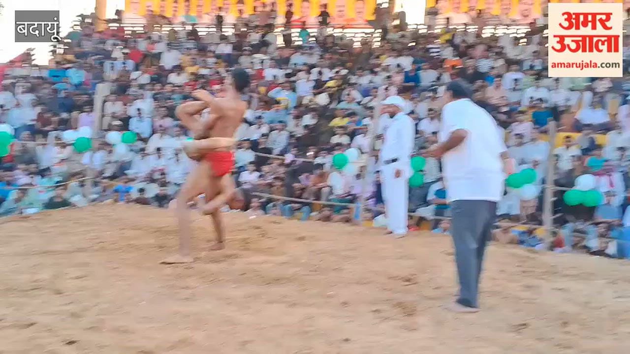 Wrestlers showcased their strength at the Ramlila festival in Budaun