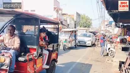 People in the city were left stranded by traffic jams, while commuters at Anta Square faced a difficult time.