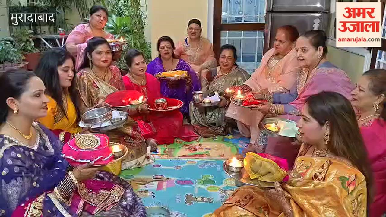 Women performed Karwa Chauth rituals in Kothiwal Nagar