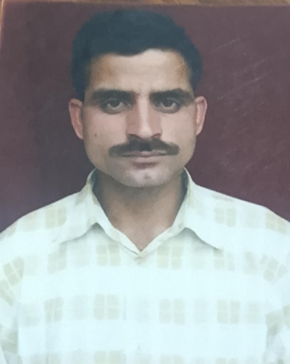 एनएच से चायल तक जाने वाली सड़क की खस्ता हालत। संवाद