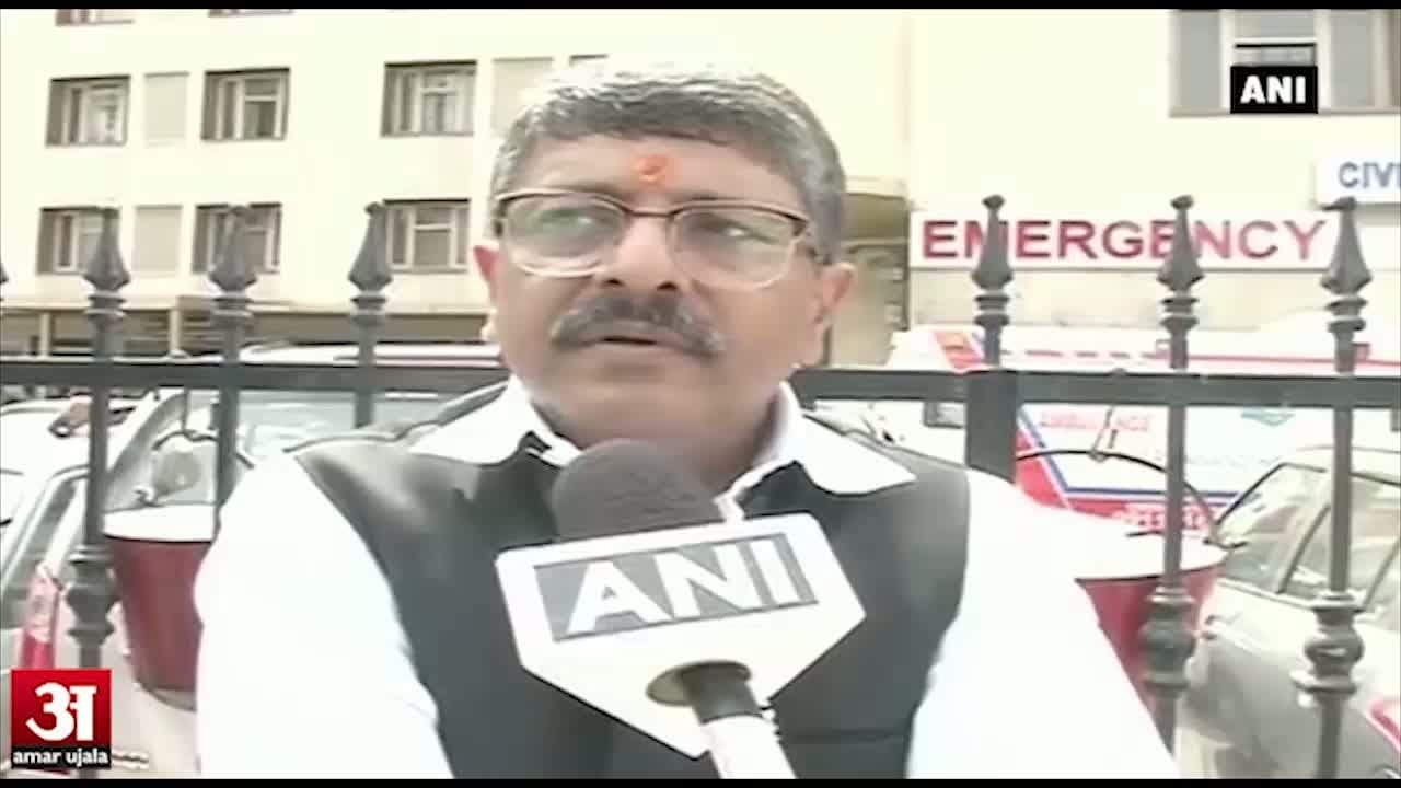 मर्सडीज़ ने शख्स को रौंदा
